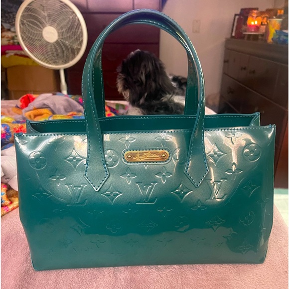 Louis Vuitton Handbags - Louis Vuitton Green Vernis Wilshire PM Bag* Authentic